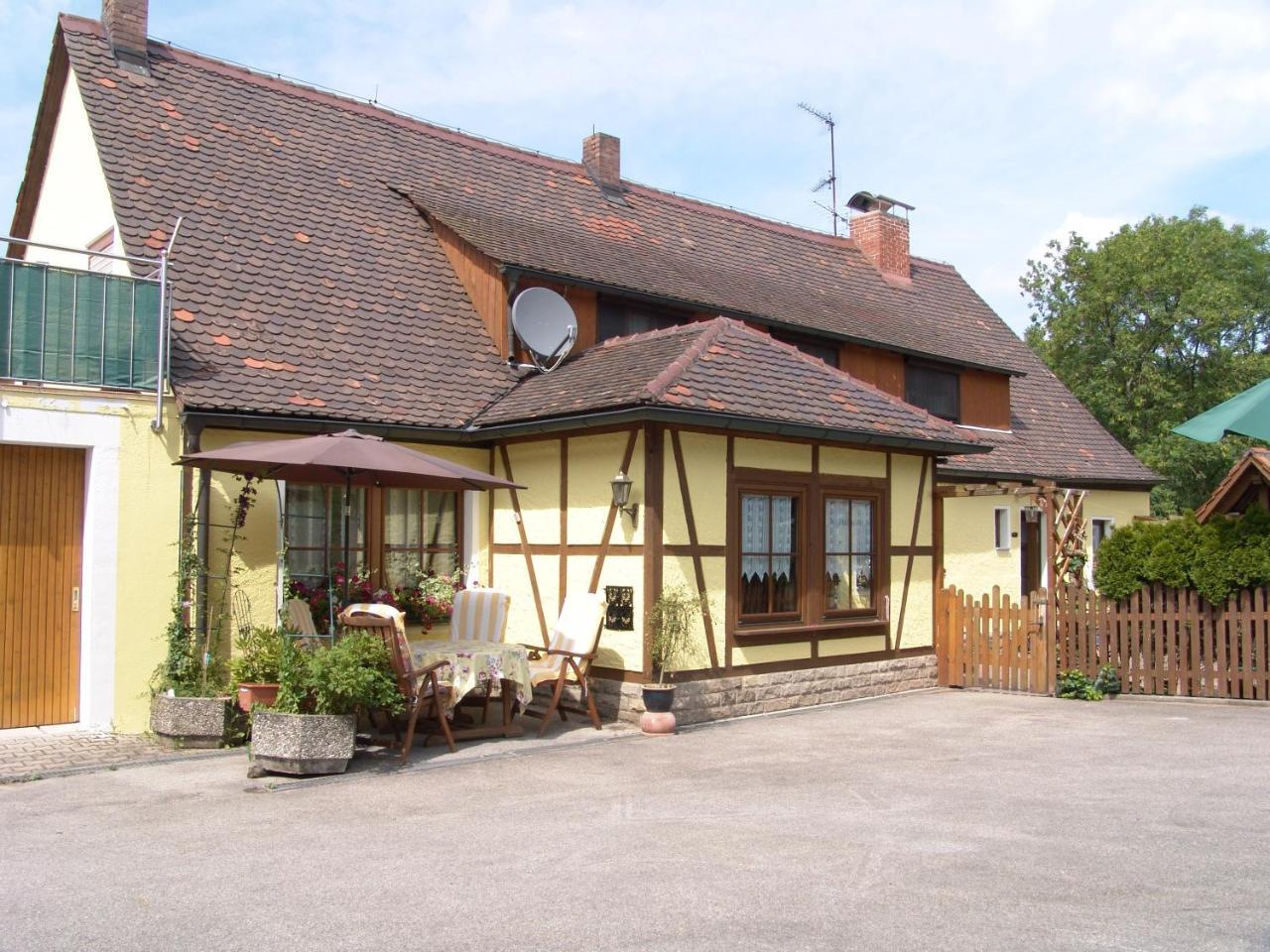 Gaestehaus "Gisela" Im Fuerstlichen Fischhaus Schillingsfürst المظهر الخارجي الصورة